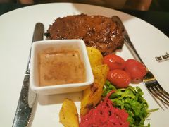 -Efes Turkish & Mediterranean Cuisine 艾菲斯餐厅(陆家嘴店)