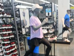 -迪卡侬(金龙湖店)