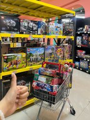 -卡通派潮品玩具折扣仓(青岛新城吾悦广场店)