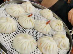 -正宗开封黄家灌汤小笼包子