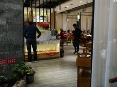 大堂-小牛叔鲜切牛肉·火锅·烤肉自助(公济桥路店)