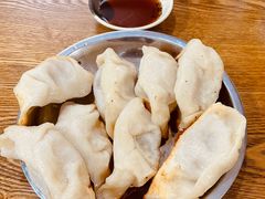 -黄阿姨锅贴大王(万航渡路店)