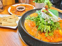 -喇喇排骨火锅·传统韩式脊骨汤(望京西园总店)