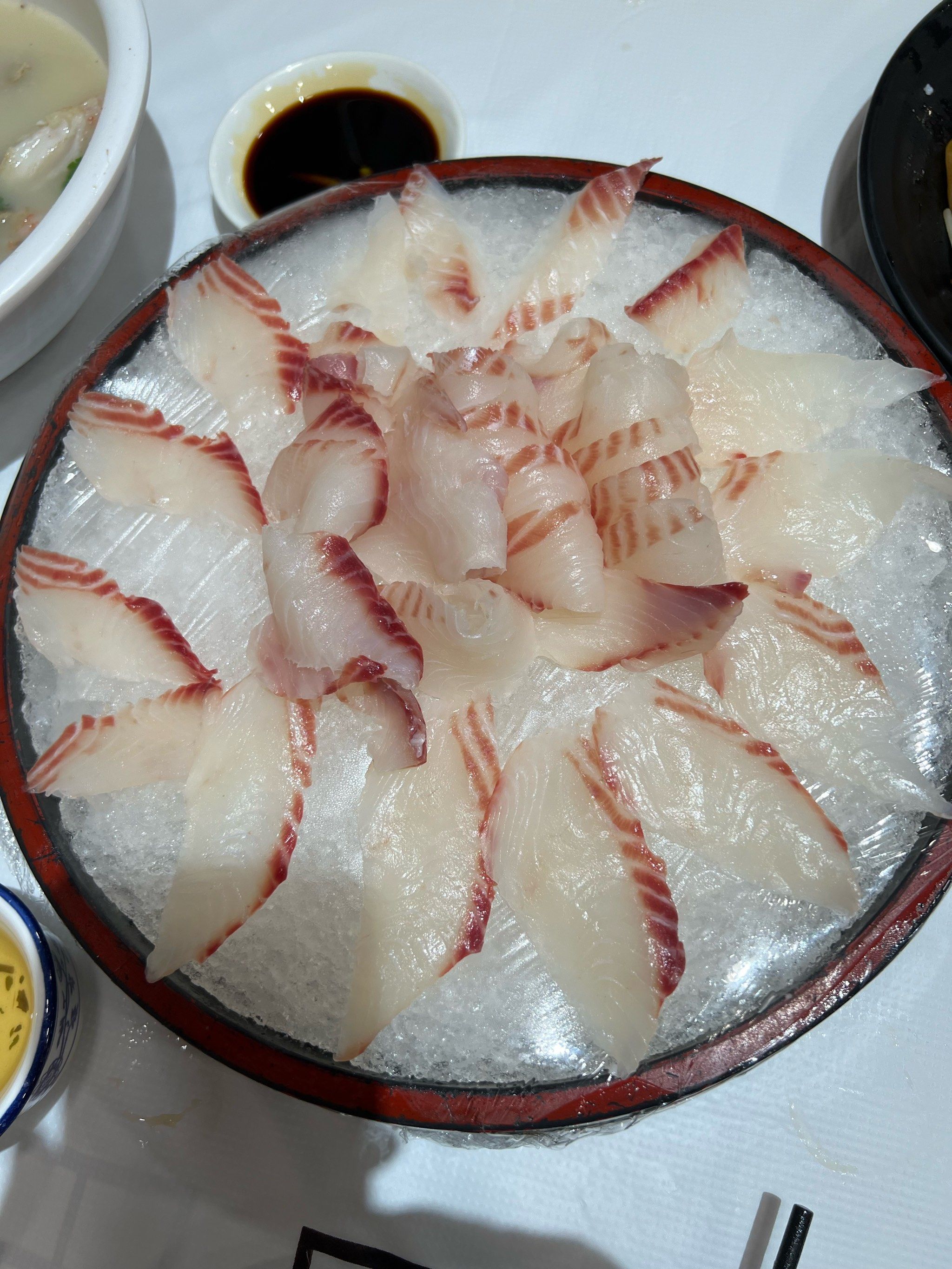 手切鱼刺身,鲜嫩无比