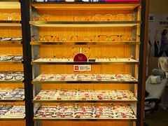 -优医视平价眼镜蔡司依视路折扣工厂店(十里堡店)
