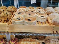 -焙丽拾光(麦凯乐直营店)