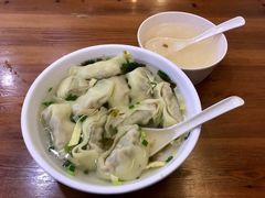 -周素珍湖州大馄饨(直戒坛寺巷店)