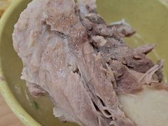-周震馄饨
