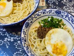 素椒杂酱面-老街杂酱面(东升街店)