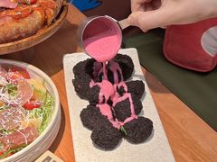 -Dragon Pizza•圆脸龙披萨·牛排餐厅