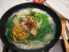 -蒙小妹骨汤饭.米线(新光路店)