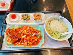 松鼠桂鱼面-苏面坊(苏州托尼洛·兰博基尼书苑酒店)