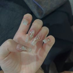 -Momo nail 日系美甲