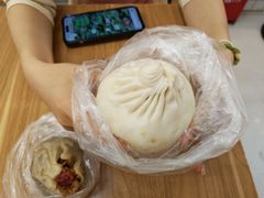 -白玉兰食品甜凤店(合生汇店)