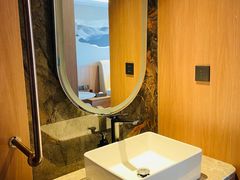 -爱舍海岸酒店(香港中路五四广场店)