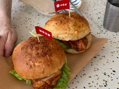 -必胜客(上地华联店)