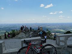 -鬼笑石后山停车场