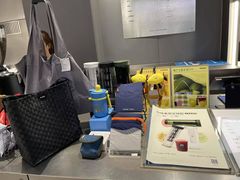 -M Stand(成都COSMO店)