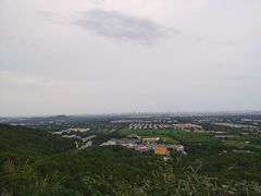 -鬼笑石后山停车场