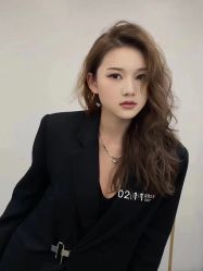 -丝语萱形象