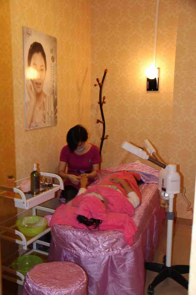 宝莉馨美容工作室-"地方不大,很温馨舒服,服务很好,手法不错.