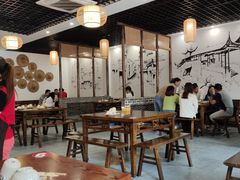 大堂-黄桷树曹家私房菜(江与城店)