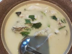 -香山湖家家宴(中山陵店)