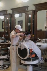 -IMUSE BARBER SHOP