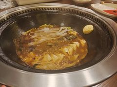 -万里闯关东铁锅炖菜馆(高新旗舰店)