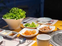 -唯成•韩国炭火烤肉 유성고기