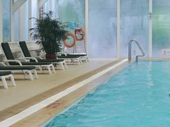 -深圳富苑皇冠假日套房酒店