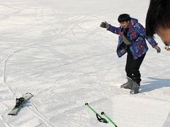 -荣盛康旅野三坡滑雪场