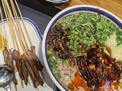 -云阿蛮云南生烫牛肉米线(奉贤路店)