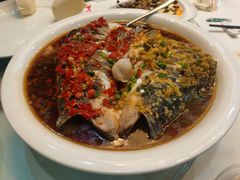 双色蒸鱼头-翠清酒家(万丰路店)