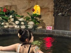 -泉城欧乐堡戏水湾艺术养生温泉