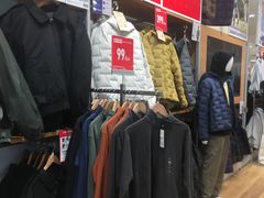 -优衣库(石家庄裕华万达广场店)