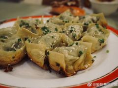 生煎馄饨-小实惠嘉(威海路店)