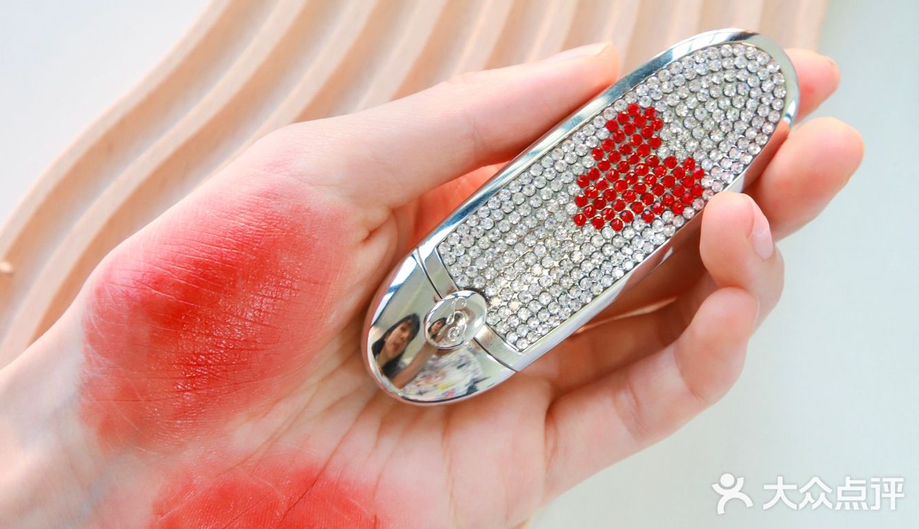 撒糖啦~[礼花]晒晒收到的娇兰情人节礼盒[礼物]