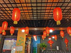 大堂-小火炕铁锅炖鱼