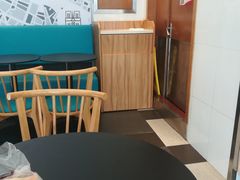 -可颂坊(中心书城店)