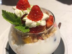 招牌优格杯-BE BRIGHT KITCHEN(正佳广场店)