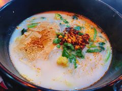 -刁四藤椒麻辣烫(武夷山路店)