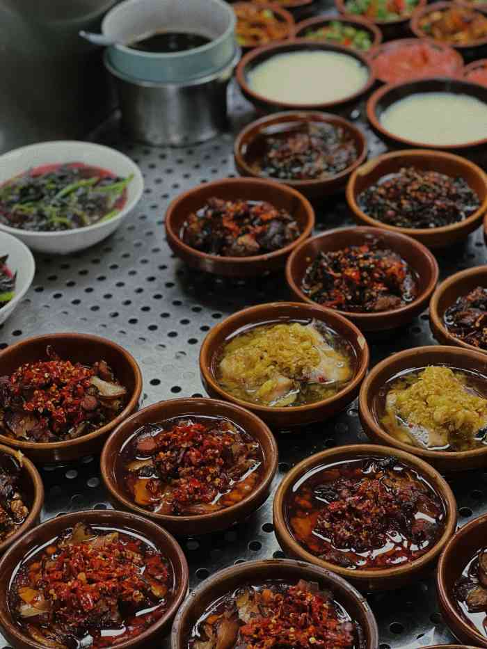 水风井小钵子蒸菜-"总体评价:非常离谱的体验,菜品口味一般的.