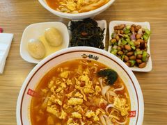 -顺溜·手工刀削面·黑金店(铜锣湾店)