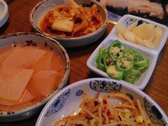 -豚豚猪村烤肉·韩国烤肉(总店)