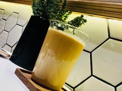 牛奶咖啡-不正咖啡(万达尊店)