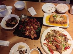 -隔壁老王·家常云南菜(花巷店)