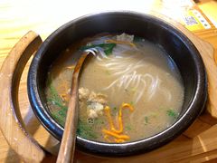 -勺子米线·云南传统小吃市集(四方街店)