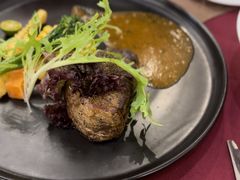 香煎菲力牛排配黑椒汁-红房子西菜馆(淮海中路店)