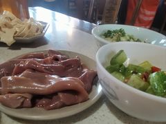 -九尺赵老四鲜鹅肠火锅